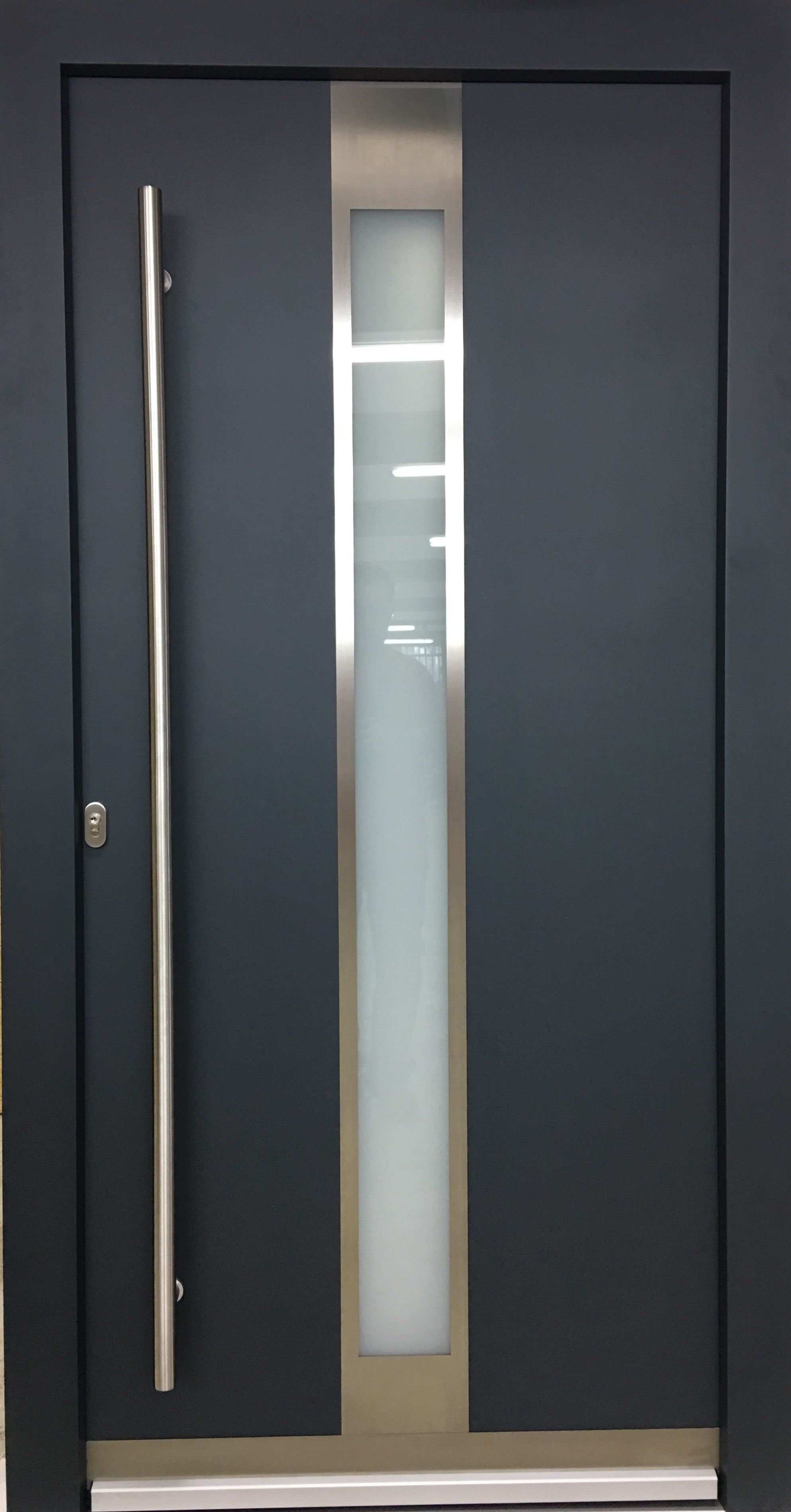 Model LA124 Sistem WH100 Alu cu PVC Usa de intrare